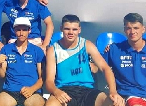 tudor serbanescu de la axiopolis cernavoda merge la europenele de beach handball la juniori 685eb46fb162c