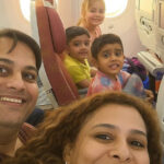 ultimul selfie al unei familii cu 3 copii facut chiar inainte de prabusirea avionului din india planuiau sa se stabileasca in londra 684c2e1434578