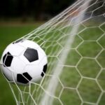un fotbalist de doar 14 ani intre viata si moarte dupa o ciocnire pe teren 683f519c52e22