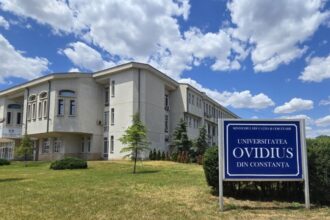 universitatea ovidius din constanta scoate la concurs peste 5 000 de locuri pentru studii de licenta si aproape 3 000 la programele de master 68593a5ab1b07