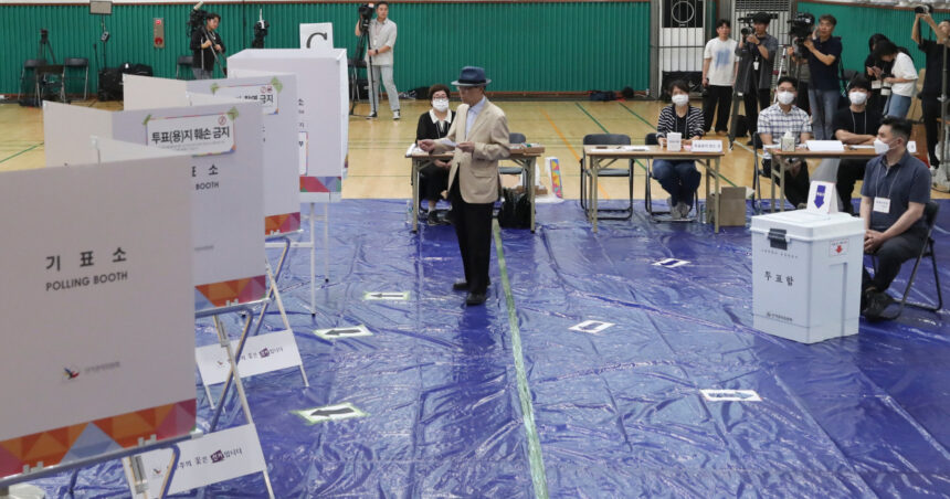 video alegeri prezidentiale in coreea de sud exit poll candidatul de centru stanga lee jae myung este castigatorul detasat al scrutinului 683ef3cf00030