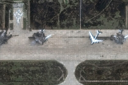 video cum arata casele de a gata in care ucrainenii au ascuns dronele cu care au decimat flota aeriana nucleara a rusiei 6841bda99b1b2
