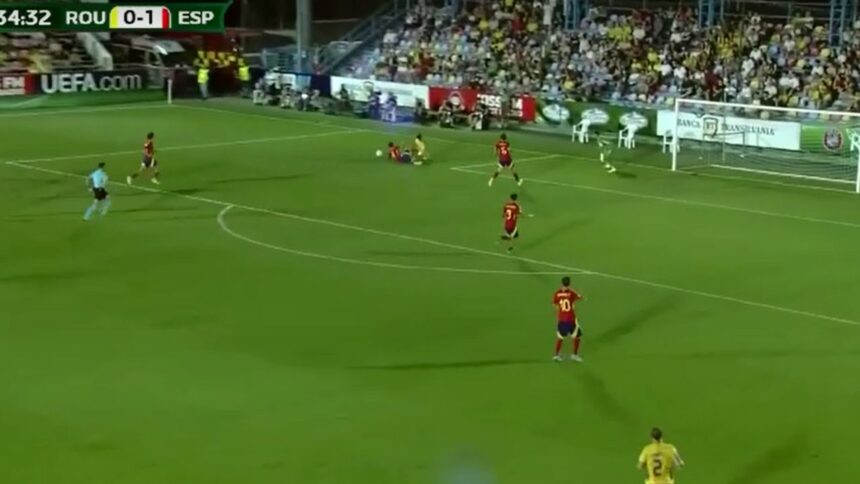 video exclusiv arbitrul i a refuzat penalty ul romaniei u19 fault clar in careul spaniei 68506ab79de57