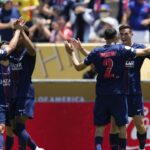 video exclusiv psg o masinarie de fotbal si la 34 de grade la cate goluri marcate in 2025 a ajuns trupa lui luis enrique dupa 5 0 cu inter si 4 0 cu atletico 684fc8b2dfd6a