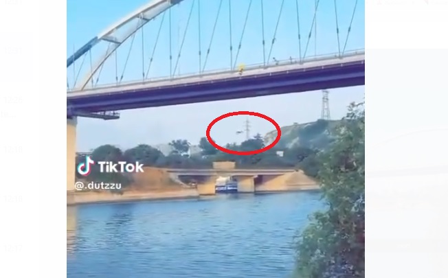 video exclusiv tanarul care a murit dupa ce a cazut de pe pod la murfatlar in timp ce facea o filmare e fiul unui procuror diicot din constanta 68494fe56b127