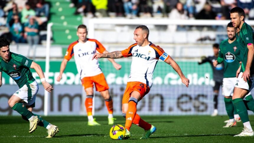 video fotbalistul roman care joaca finala play off ului de promovare in la liga coechipier cu fenomenul de 41 de ani campion european 684c1466afe7f