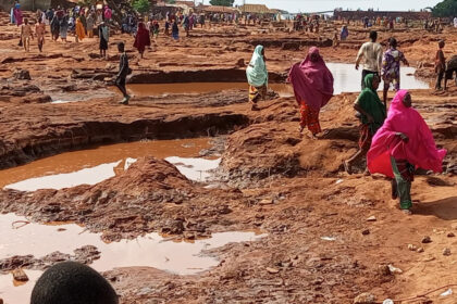 video inundatii puternice in nigeria peste 200 de morti dupa ce apele au inghitit localitati intregi 683efb093b5c6