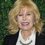 video loretta swit a murit la varsta de 87 de ani actrita a fost celebra pentru rolul hot lips houlihan din serialul de comedie mash 683eb06248e9d