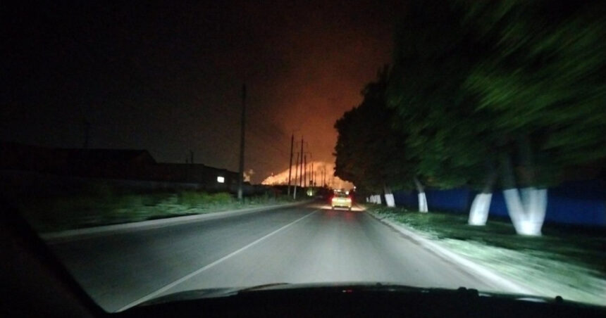 video o fabrica de azot aflata la 200 de kilometri sud de moscova in flacari dupa un atac cu drona al ucrainei 6845626f4e770