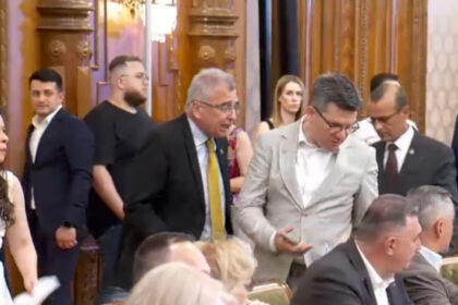 video parlamentarii aur au facut scandal la audierea ministrilor propusi pentru guvernul bolojan nerusinatilor 685949364faec