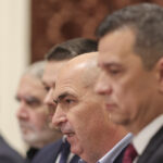 video sedinte decisive pentru formarea guvernului bolojan liderii coalitiei s au intalnit din nou duminica dimineata la negocieri 6857e298455ff