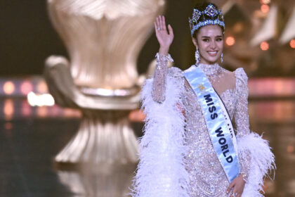 videofoto miss world 2025 thailandeza opal suchata chuangsri in varsta de 21 de ani a castigat concursul cine a reprezentat romania 683be5aba521f