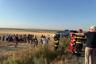videogalerie foto a fost activat planul rosu in tariverde s a rasturnat un autocar in care se aflau mai multi ucraineni 685c39ae136ae
