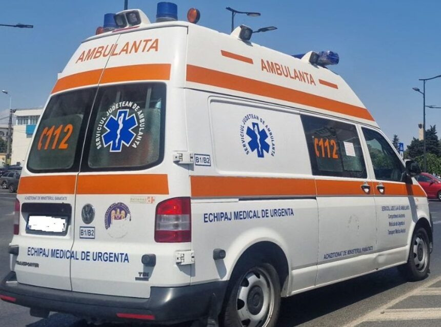 accident rutier in dobromir o persoana a fost transportata de urgenta la spital 6866a51c0b54f