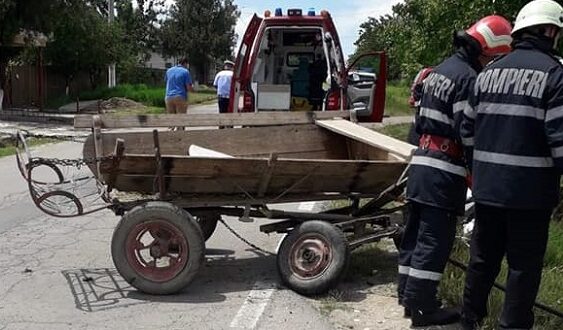 accident rutier in lipnita intre un autoturism si o caruta intervine elicopterul smurd 6867e4ea5d90e