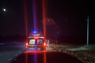 accident rutier intre un tractor si un autoturism la intrare in valea dacilor 6866e9fa835c6