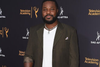 actorul malcolm jamal warner celebru pentru rolul theodore huxtable din the cosby show a murit inecat circumstantele decesului 687fd87b18138