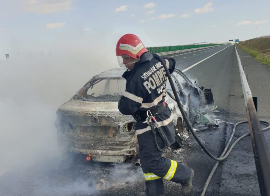 alerta un autoturism a luat foc pe a2 in zona medgidia 68669b7774962