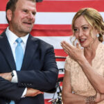 ambasadorul lui trump la roma refuza sa locuiasca in celebra villa taverna si prefera sa traiasca pe iahtul sau care este motivul 6887322b8eeb0