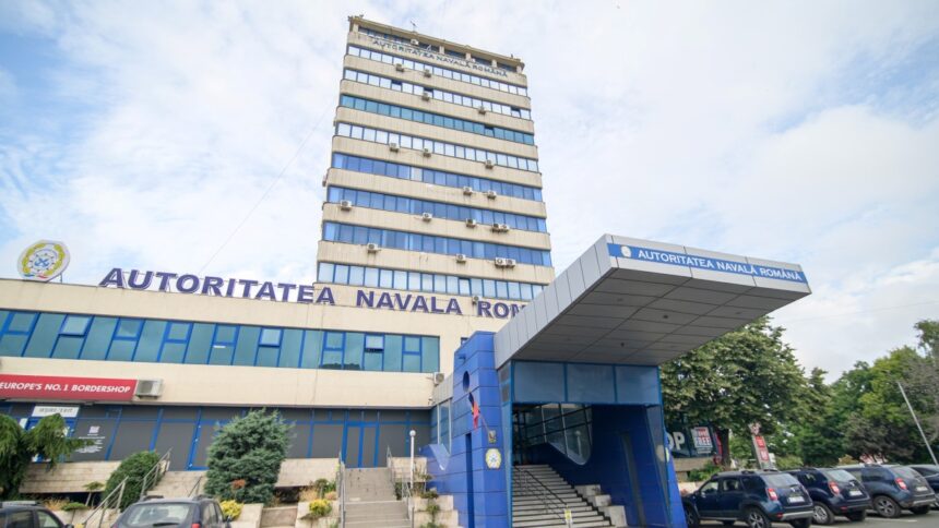 autoritatea navala romana informeaza ca ambarcatiunea de agrement s a rasturnat in delta dunarii din cauza conditiilor meteorologice nefavorabile 68888cf12669d