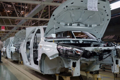avtovaz cel mai mare producator auto din rusia vrea sa reduca saptamana de lucru au scazut vanzarile iar china ii face concurenta 688080143ad24