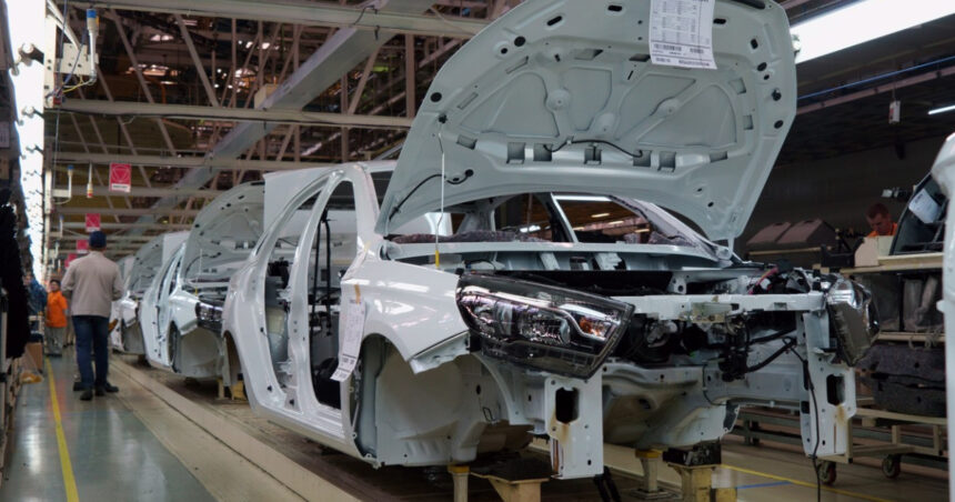 avtovaz cel mai mare producator auto din rusia vrea sa reduca saptamana de lucru au scazut vanzarile iar china ii face concurenta 688080143ad24