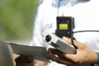 barbat depistat baut si fara permis de conducere la volanul unui autoturism in mamaia sat 687e85353a7da