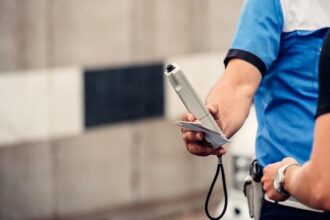 barbat fara permis de conducere depistat rupt de beat in portul turistic tomis din constanta 6880c062e9f98