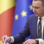 bogdan ivan s a filmat in timp ce a transferat 20 din salariu la stat cred ca acest lucru nu rezolva problemele statului roman 6871160589400