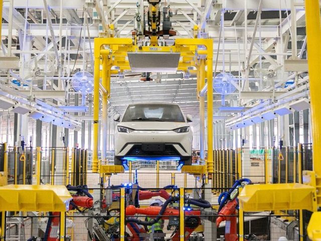byd porneste productia in prima uzina din afara chinei cumparata de la ford in speranta ca va scapa de taxele vamale 6866cc602757a