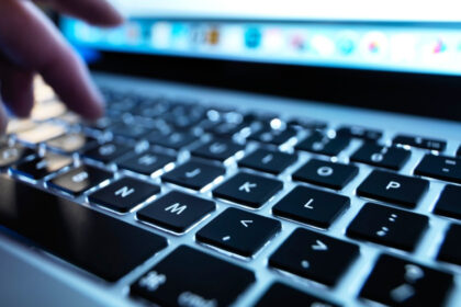 cati romani declara ca au participat recent la actiuni politice pe internet sondaj inscop 687df8b9535de