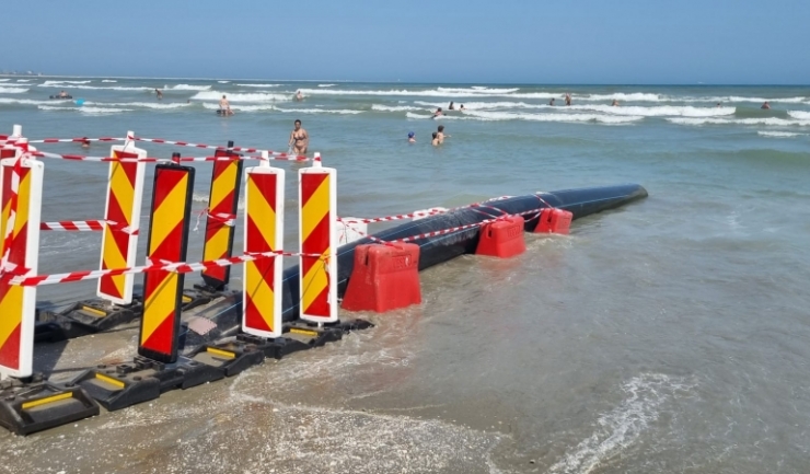 conducta de ape pluviale deversate in mare la navodari descoperita de comisarii garzii nationale de mediu 68885c0f5ed06