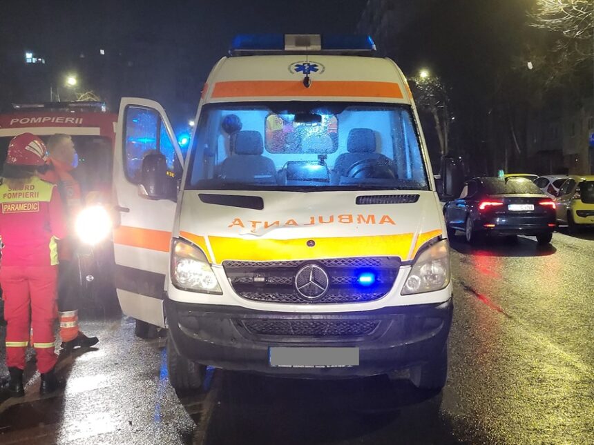constanta o ambulanta saj implicata intr un accident 687bffc81fbb0