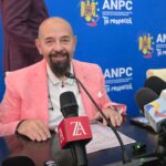 cristian popescu piedone actiune fulger sunt vizate trenurile spre litoral conditiile in care sunt nevoiti oamenii sa calatoreasca sunt greu de imaginat 686be8bd27605