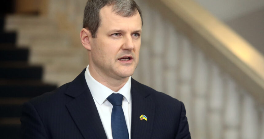 criza politica in lituania premierul gintautas paluckas si a anuntat demisia dupa ce a fost acuzat de afaceri controversate 688b3d50e7e15