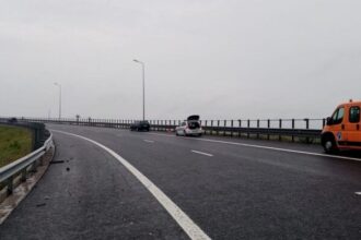 cum s a produs accidentul de pe autostrada a4 in urma caruia 4 persoane au ajuns la spital 6880b20a0cdfe