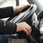 cum va mai face guvernul economii secretarii de stat si alti demnitari raman fara soferi si vor trebui sa conduca singuri masinile de serviciu 687a535bbcc90