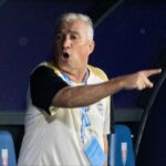 dan petrescu a reactionat categoric dupa ce fcsb a pierdut rusinos in andorra in primul tur preliminar ucl 6877ca5ace4c9