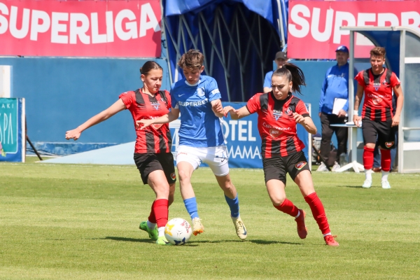 debut de campionat cu derby pentru fetele de la farul constanta 688a70213b276