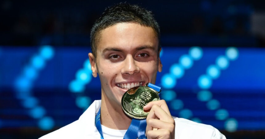 din ce a fost confectionata medalia lui david popovici obtinuta la singapore in proba de 200 m liber 6889e0bb438cc
