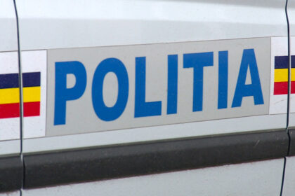 doi politisti locali au ajuns la spital dupa ce au intrat cu masina de serviciu intr un cap de pod pe dn1 in zona bradu 68666b2858b33