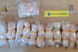 doua persoane sunt cercetate de politistii constanteni pentru trafic de droguri 6882461a2172c