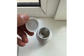 doua tigarete cu substanta vegetala psihoactiva gasite de jandarmi asupra unui barbat in costinesti 688a14bc091f0