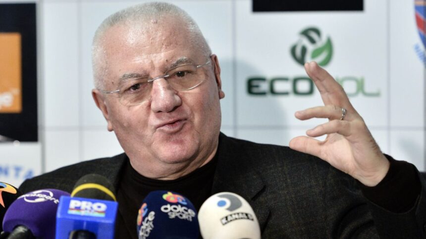 dumitru dragomir ii ia apararea jucatorului de la fcsb le as propune sa faca un control psihic 6881299e884d1