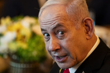 e ca un nebun bombardeaza tot timpul echipa lui trump tot mai ingrijorata de netanyahu dupa atacurile din siria 687e1d07ea4d1