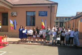 elevii din costinesti premiati pentru excelenta rezultate remarcabile la olimpiade si concursuri scolare 68734363626c7