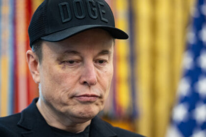 elon musk criticat dupa lansarea noului partid trezoreria sua sa se concentreze pe afaceri nu pe politica 686ac2f4e9940
