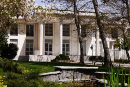 elvetia si a redeschis ambasada din teheran si anunta ca interesele sua vor putea fi reprezentate din nou in iran 686a61ba25829