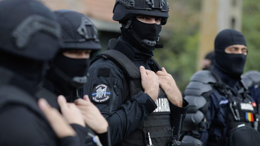 exclusiv controale la metaloglobus petrolul fortele de ordine au confiscat zeci de obiecte interzise 6883c35266ec9