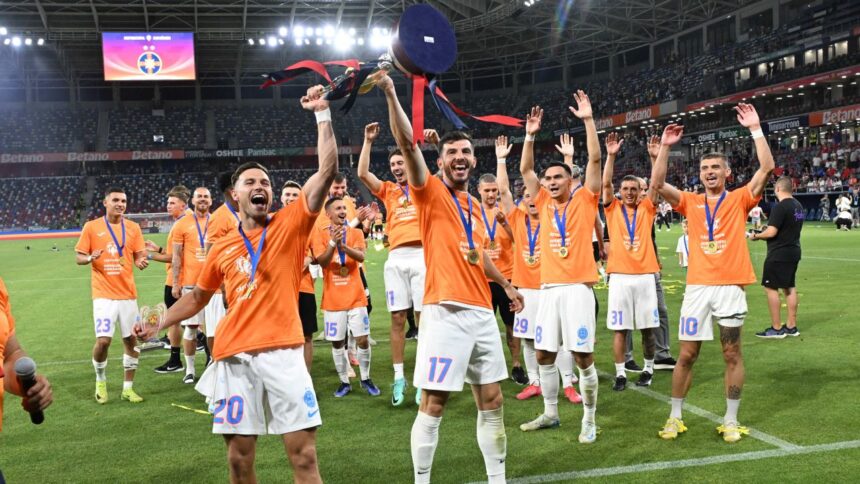 exclusiv jucatorul de la fcsb care a atras toate privirile continua evolutiile pe care le a avut si sezonul trecut 686a8f35a78b7
